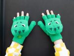 Pletene rokavice T-Rex (3 -6 let) - slika 2